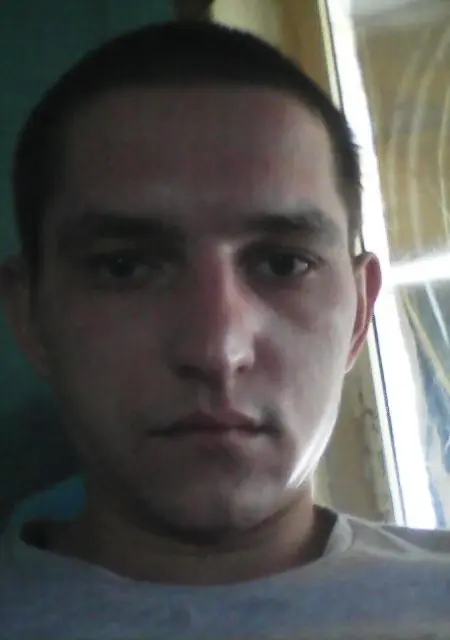 Дмитрий из Вольска, мне 32, познакомлюсь без обязательств