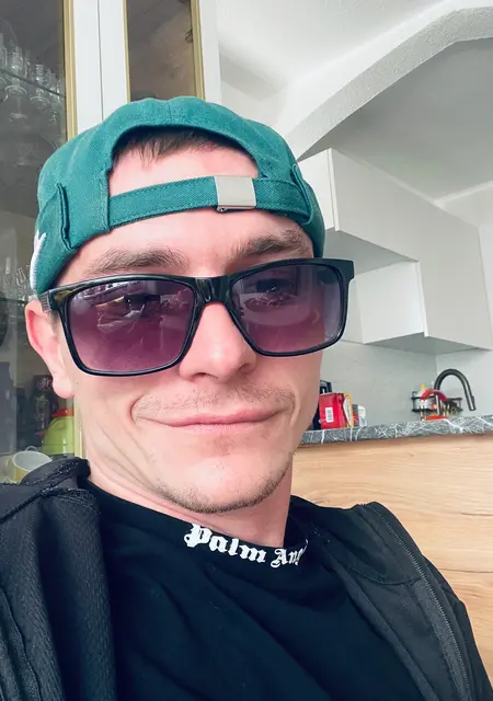 Mario из Кропоткина, мне 29, познакомлюсь без обязательств