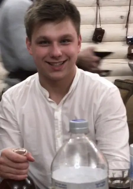 Женя из Чебоксар, ищу на сайте знакомства на одну ночь