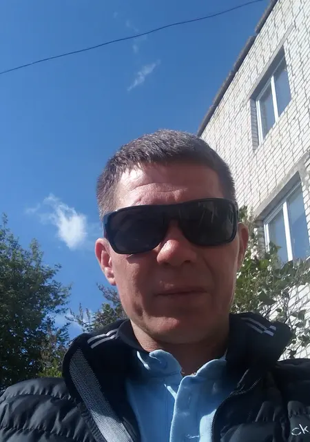 Евгений из Москвы, ищу на сайте постоянные отношения