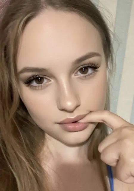 Эмми из Барнаула, мне 22, познакомлюсь для вирта