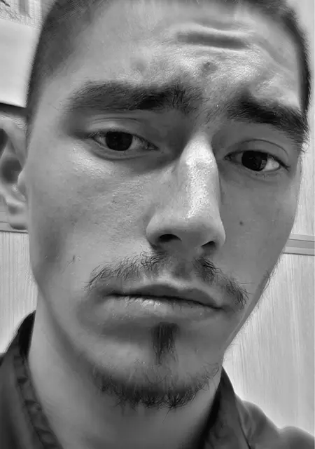 Я Тимофей, 19, из Москвы, ищу знакомство для дружбы