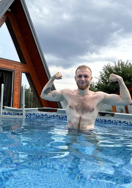 Тимофей из Саратова, мне 26, познакомлюсь на одну ночь