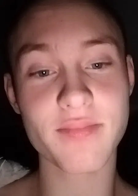 Олег из Одинцова, мне 19, познакомлюсь для приятного времяпровождения