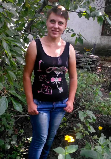 Анна з Горлівки, шукаю на сайті знайомства без зобов'язань