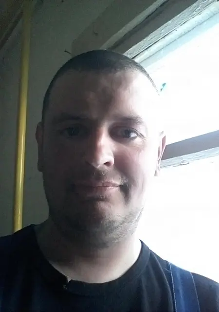 Я Виталий, 43, из Нерюнгри, ищу знакомства без обязательств