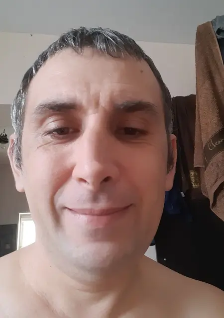 Я Сережка, 45, из Воронежа, ищу знакомство для открытые отношения