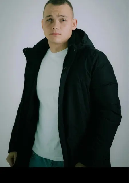 Oleg из Москвы, мне 26, познакомлюсь для дружбы