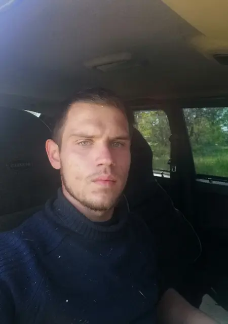 Владимир из Новочеркасска, ищу на сайте знакомства на одну ночь