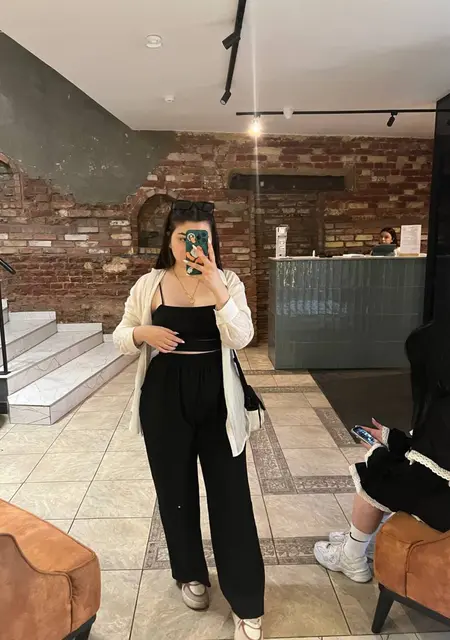 Я Ирина, 25, знакомлюсь без обязательств в Томске