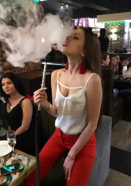 Марина из Томска, мне 35, познакомлюсь для приятного времяпровождения