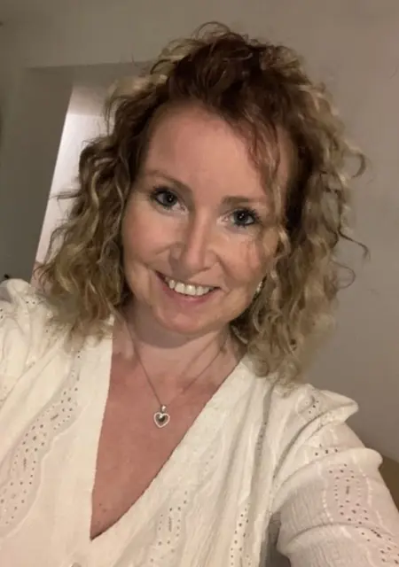 Я Juliette, 42, знакомлюсь в Париже