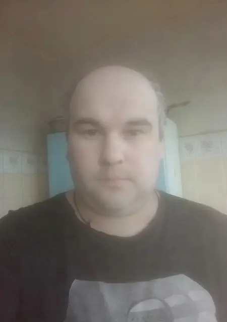 Я Александр, 38, из Тихвина, ищу знакомства на одну ночь