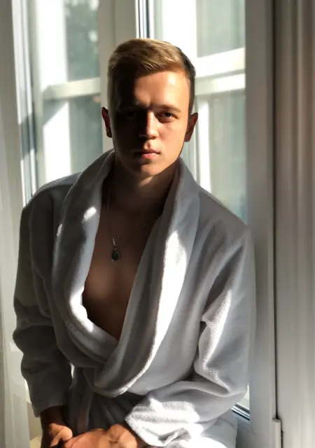 Андрей из Хабаровска, мне 28, познакомлюсь на одну ночь