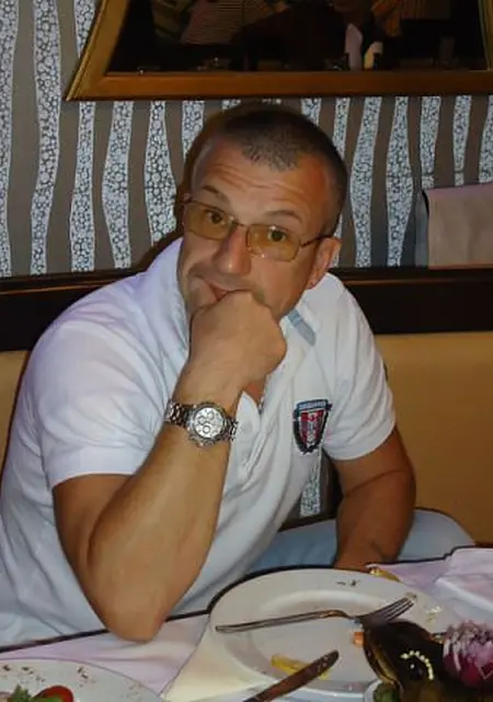 Олег из Сургута, ищу на сайте знакомства без обязательств