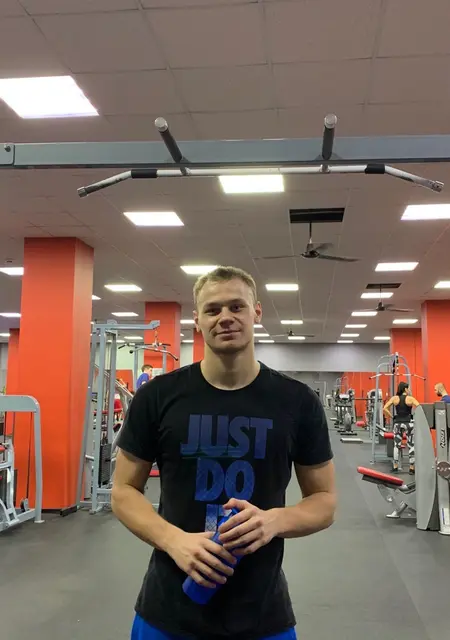 Вадим из Ханты-Мансийска, мне 26, познакомлюсь без обязательств