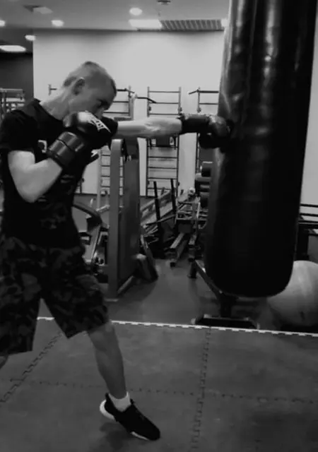 Я Иван, 20, знакомлюсь без обязательств в Новосибирске