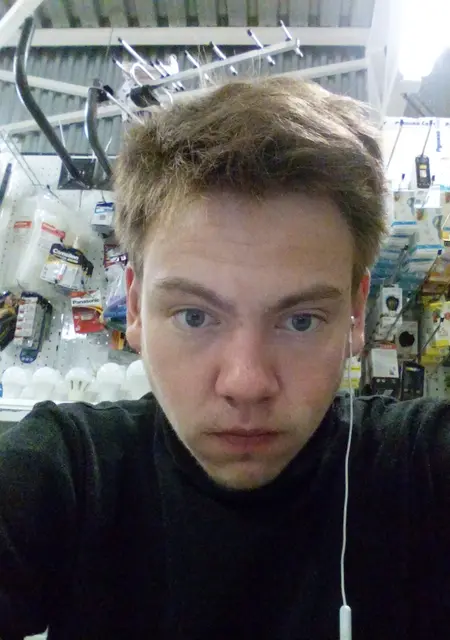 Артем из Губахи, ищу на сайте знакомства на одну ночь