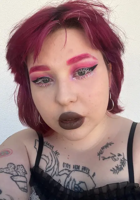 Я Ангелина, 23, из Санкт-Петербурга, ищу знакомство для дружбы