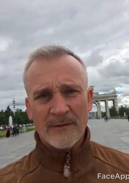 Lnn из Рязани, ищу на сайте знакомства без обязательств