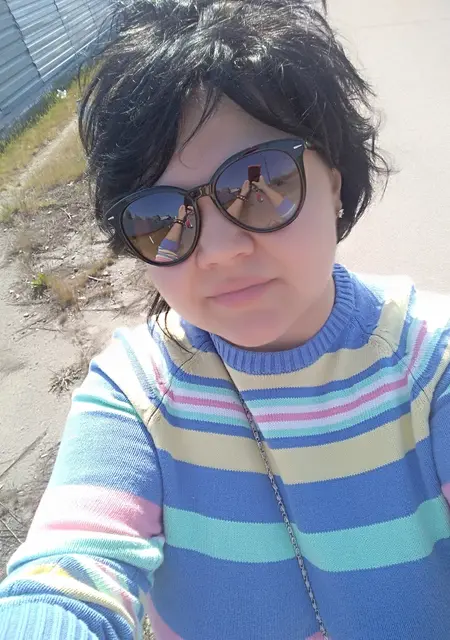 Люю з Дніпра, мені 40 років, познайомлюсь без зобов'язань