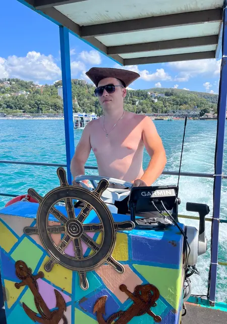 Я Александр, 29, знакомлюсь без обязательств в Усолье-Сибирском