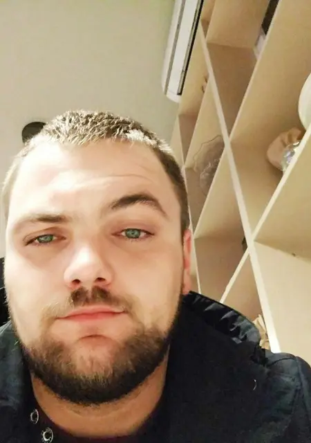 Я Александр, 31, знакомлюсь для постоянных отношений в Слониме