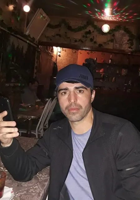 Арсен из Махачкалы, мне 44, познакомлюсь без обязательств