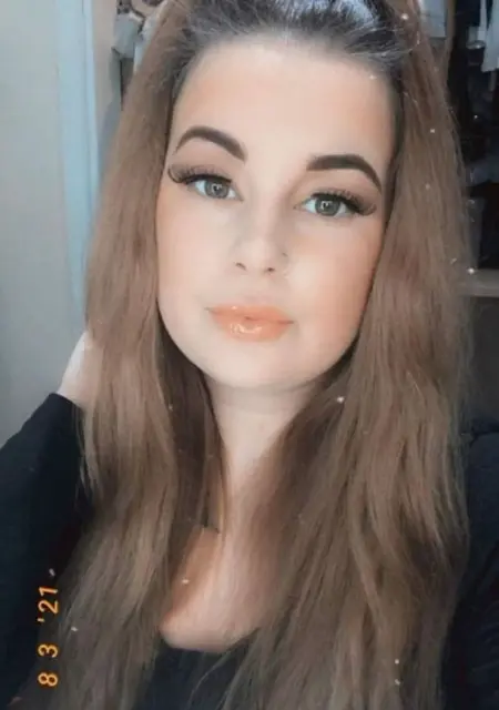 I'm Connie N, 21, looking to meet in London