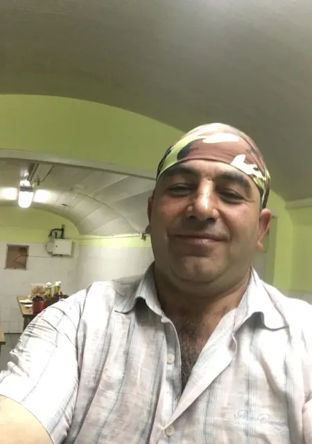 Эдгар из Екатеринбурга, ищу на сайте знакомства на одну ночь