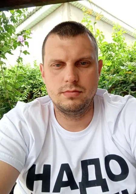 Я Иван, 35, знакомлюсь без обязательств в Белоярском
