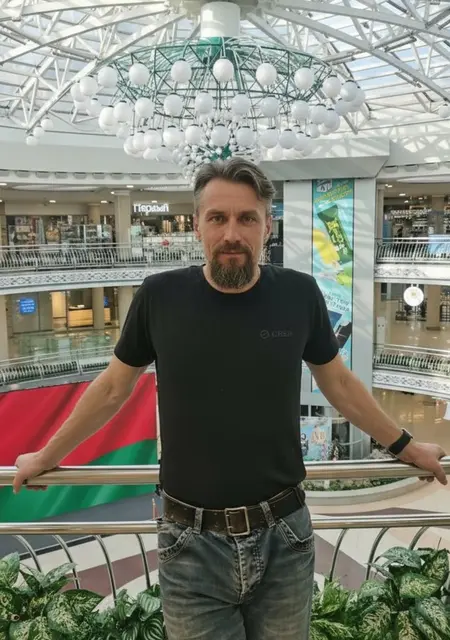 Я Олег, 54, из Курска, ищу знакомства без обязательств