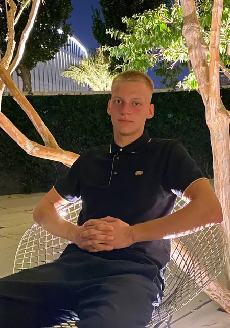 Я Жека, 20, знакомлюсь на одну ночь в Ростове-на-Дону