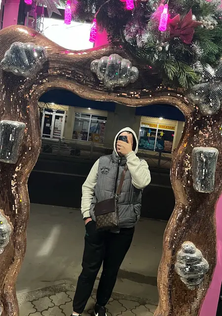 Иван из Симферополя, ищу на сайте постоянные отношения