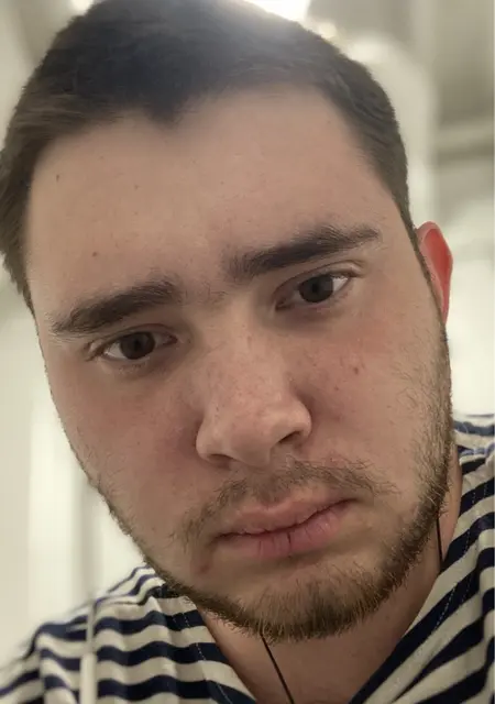 Кирилл из Санкт-Петербурга, мне 20, познакомлюсь для постоянных отношений