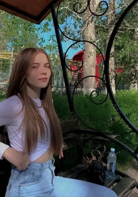 Анна из Екатеринбурга, ищу на сайте знакомства без обязательств