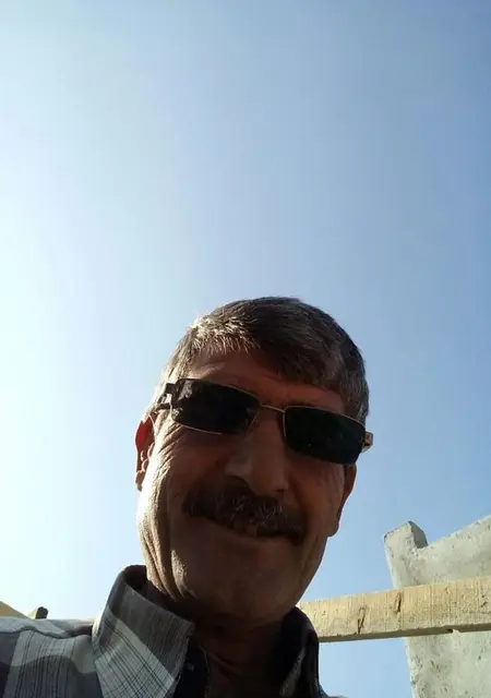 Я Hasan Cayhan, 42, знакомлюсь в Стамбуле