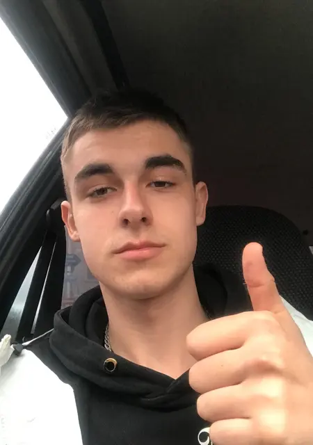 Я Константин, 21, знакомлюсь для приятного времяпровождения в Рязани