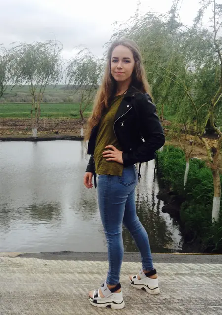 Юлия из Одессы, ищу на сайте знакомства без обязательств