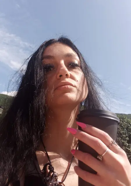 Я Регина, 30, из Краснодара, ищу знакомство для постоянных отношений