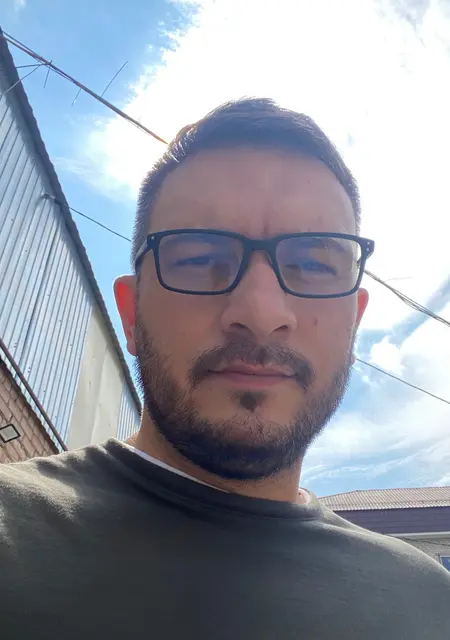 Я Yuriy, 35, из Абакана, ищу знакомство для приятного времяпровождения