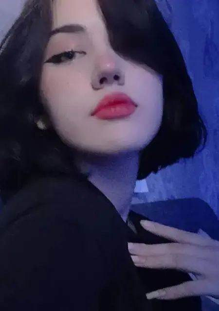 Я Мальвина, 24, из Киева, ищу знакомство для приятного времяпровождения