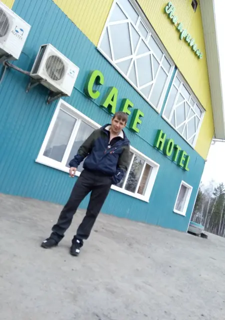 Я Игорь, 25, из Нижнеудинска, ищу знакомства без обязательств