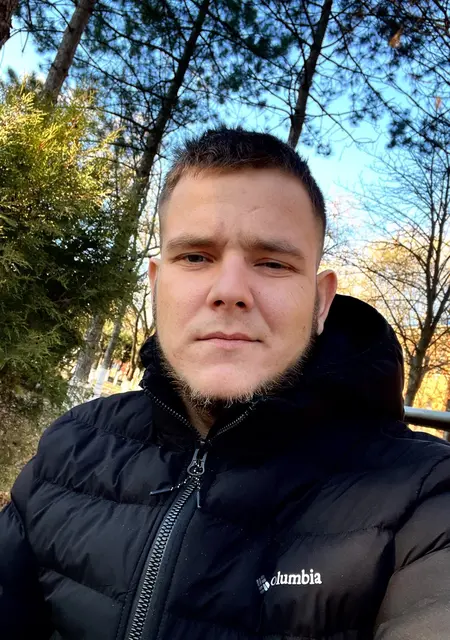 Я Константин, 25, знакомлюсь для приятного времяпровождения в Ейске