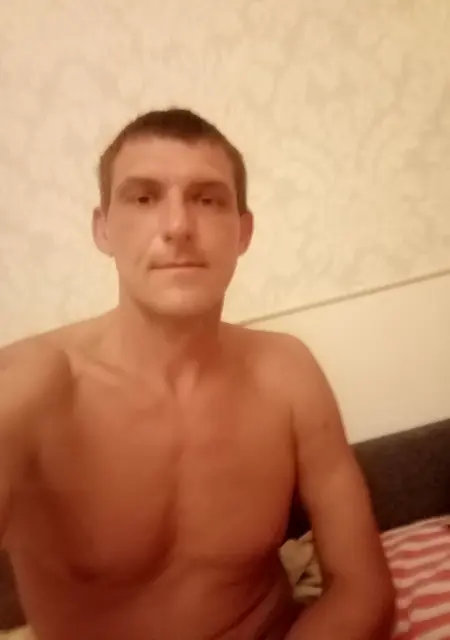 Я Слава, 41, из Аксая, ищу знакомство для общения