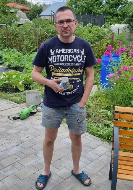 Дмитрий из Сыктывкара, мне 48, познакомлюсь без обязательств