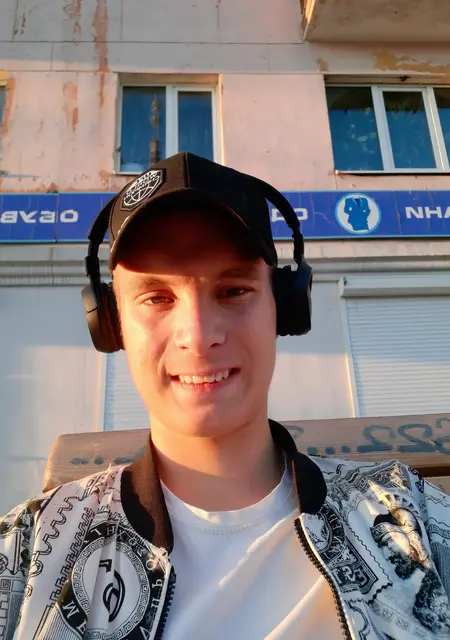 Я Костя, 28, из Нижнего Тагила, ищу знакомство для дружбы