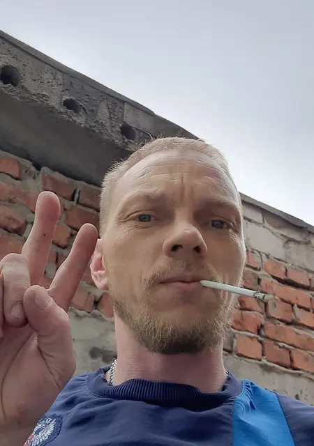 Я Саша, 30, из Кургана, ищу знакомство для дружбы