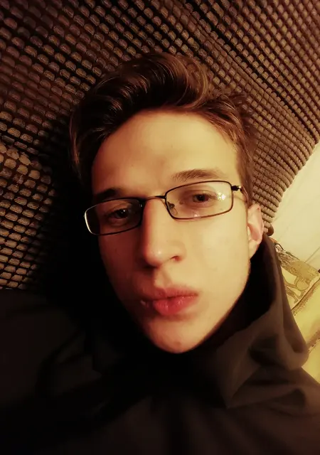 Я Максим, 22, знакомлюсь без обязательств в Елизове