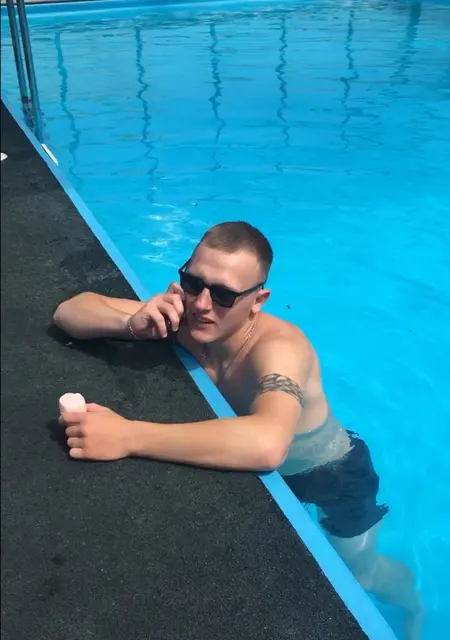 Я Pasha, 23, из Абакана, ищу знакомства без обязательств